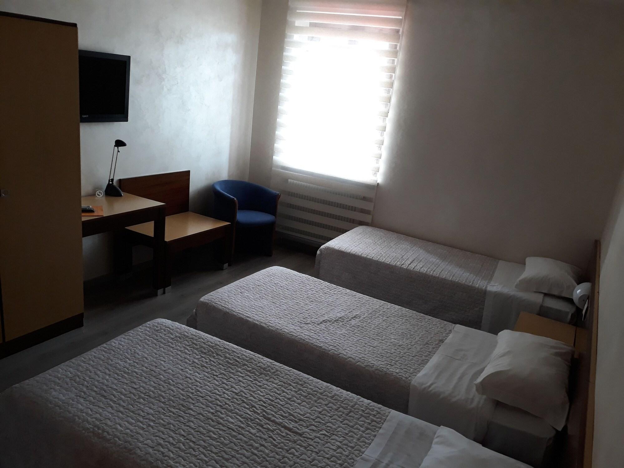 אודינה Hotel San Giorgio מראה חיצוני תמונה