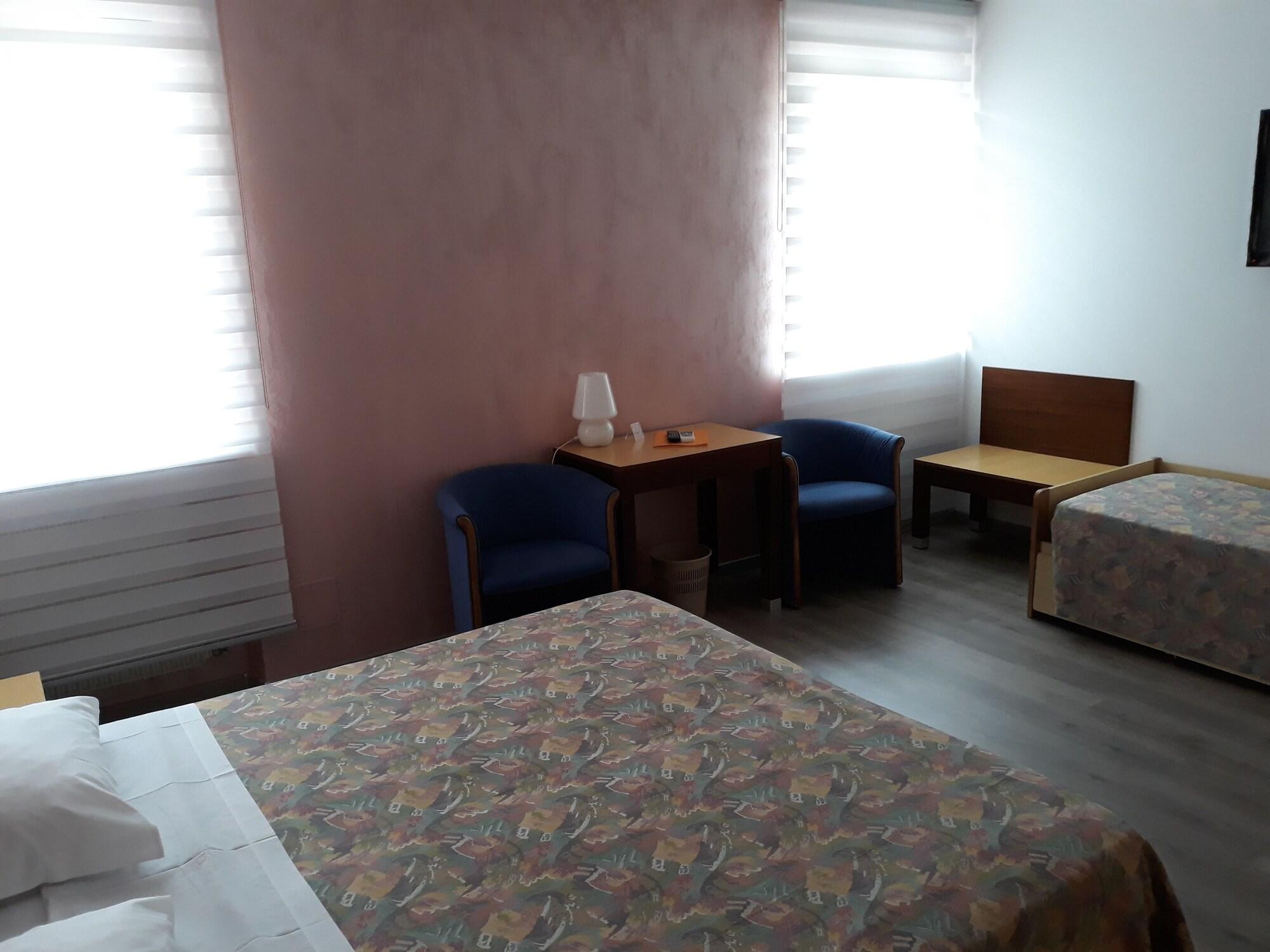 אודינה Hotel San Giorgio מראה חיצוני תמונה