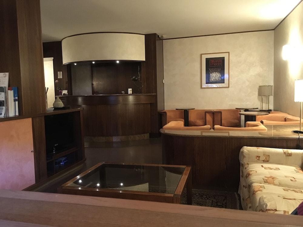 אודינה Hotel San Giorgio מראה חיצוני תמונה