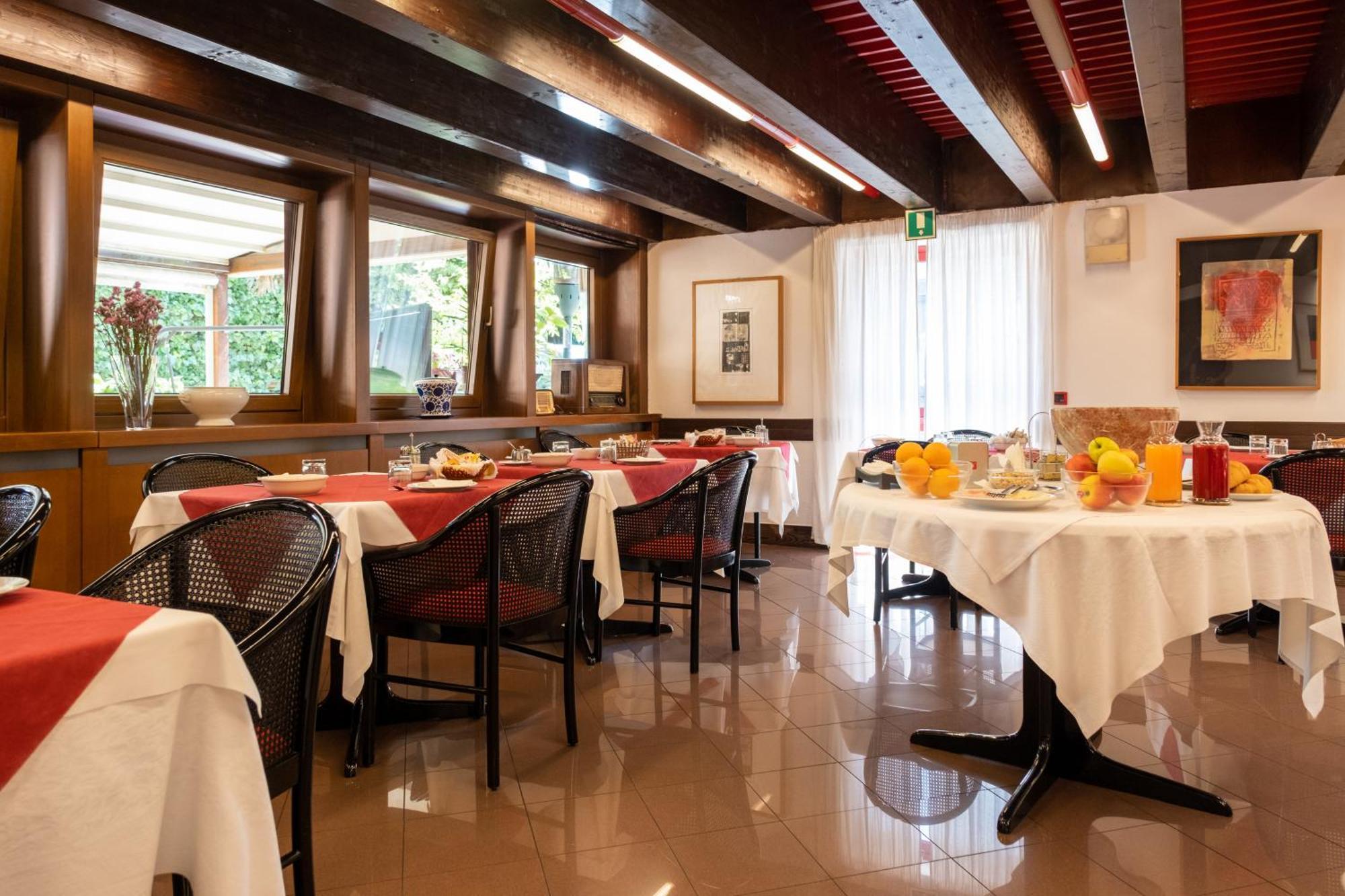 אודינה Hotel San Giorgio מראה חיצוני תמונה