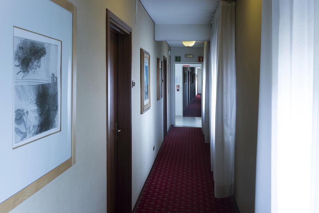 אודינה Hotel San Giorgio מראה חיצוני תמונה