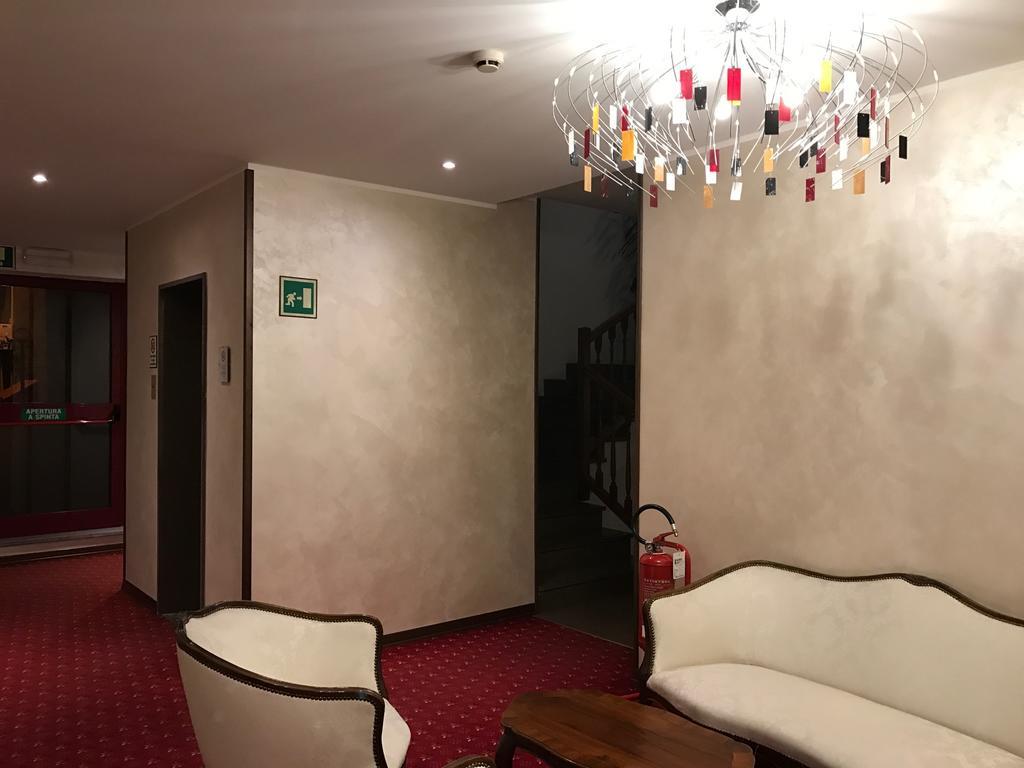 אודינה Hotel San Giorgio מראה חיצוני תמונה