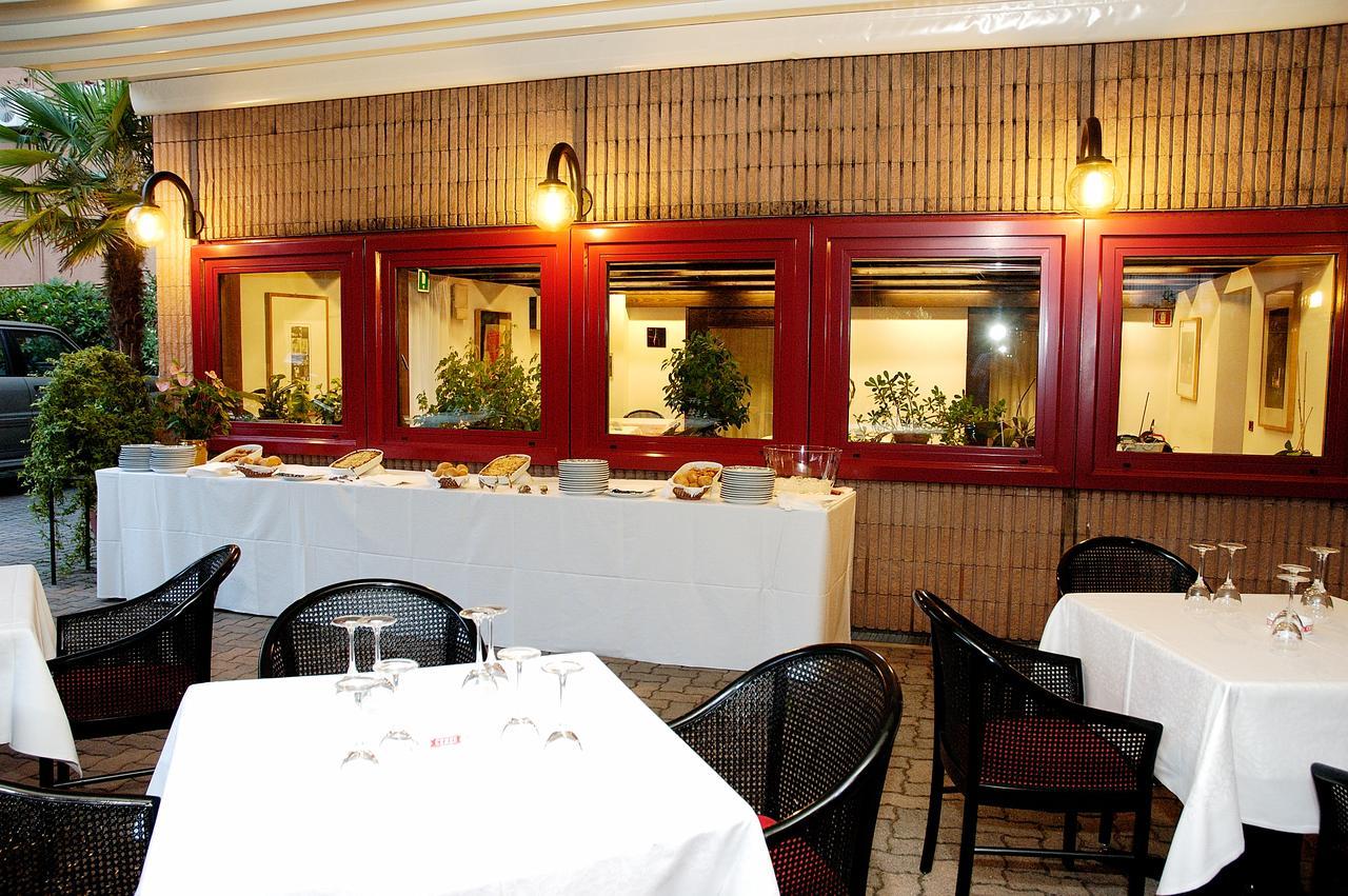 אודינה Hotel San Giorgio מראה חיצוני תמונה